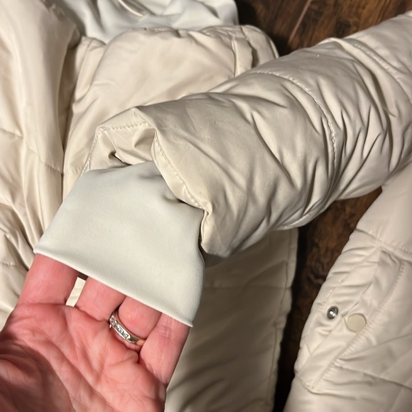 Winter coat for toddler - Picture 2 of 7